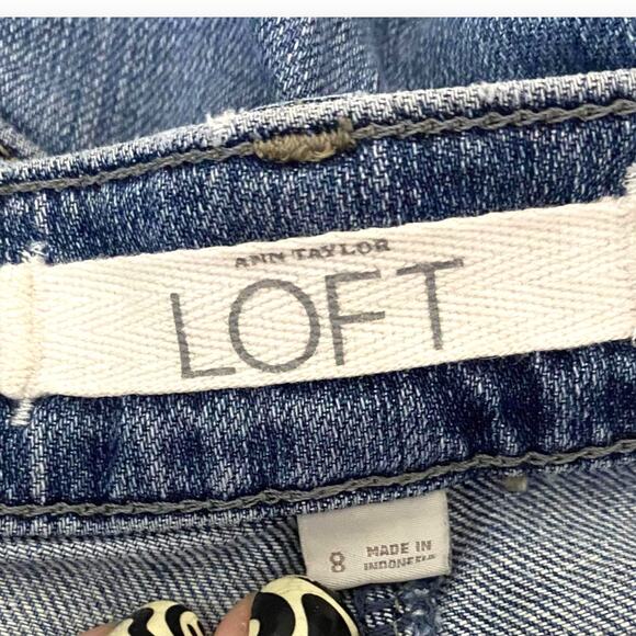 ANN TAYLOR LOFT Blue Light Wash Cut Off Rolled Hem Denim Shorts - Picture 5 of 6